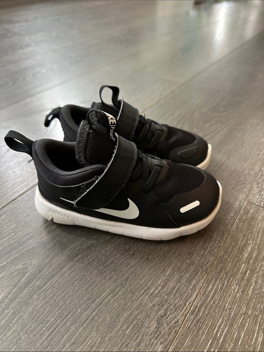 Nike Flex Contact 4
